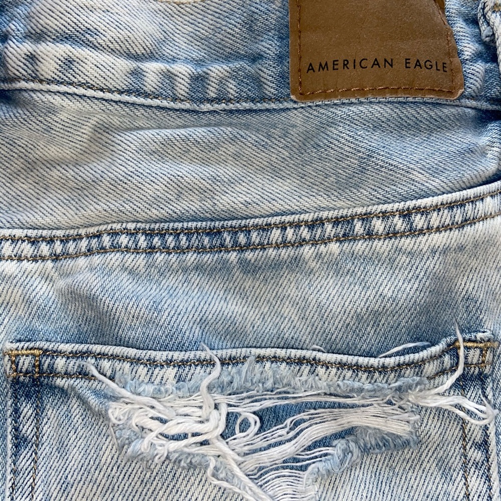 AE mom shorts